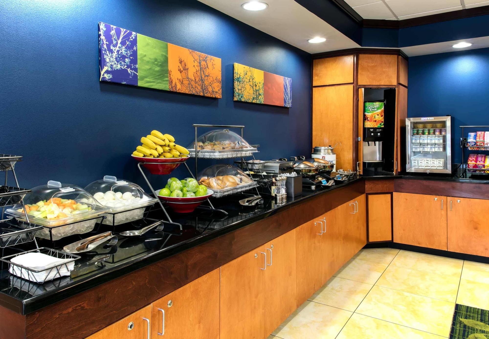 Fairfield Inn And Suites By Marriott Lakeland Plant City Exterior foto